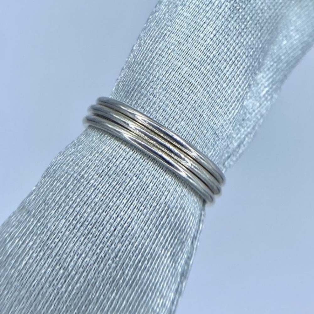 Set of 3 Sterling Silver 1.2mm stacking rings bands, handmade silver rings - Picture 3 of 4